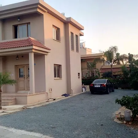 House On The Hill Ξυλοφάγου