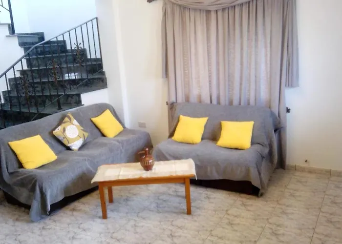 House On The Hill Xylophaghou