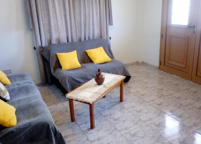 House On The Hill Xylophaghou