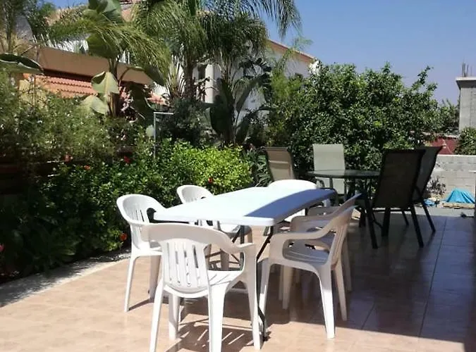 Semesterbostad House On The Hill